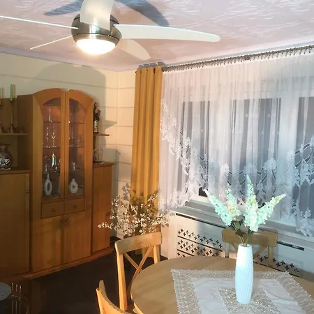 Mit Pool Im Seusslitzer Grund 펜션