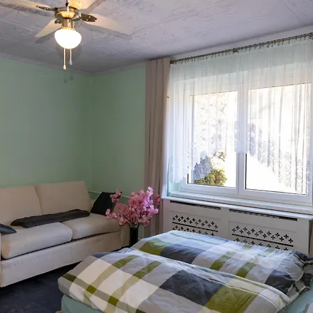 Mit Pool Im Seusslitzer Grund * Diesbar-Seusslitz