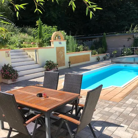 Mit Pool Im Seusslitzer Grund Diesbar-Seusslitz