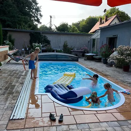 Mit Pool Im Seusslitzer Grund 펜션 *