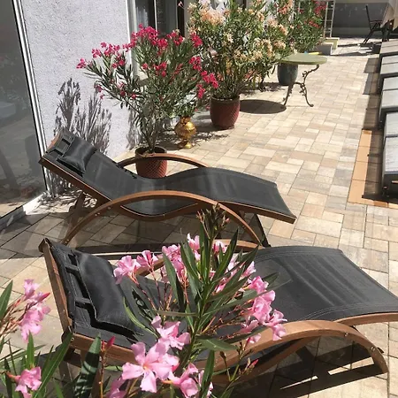 펜션 Mit Pool Im Seusslitzer Grund Diesbar-Seusslitz