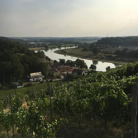 Mit Pool Im Seusslitzer Grund * Diesbar-Seusslitz