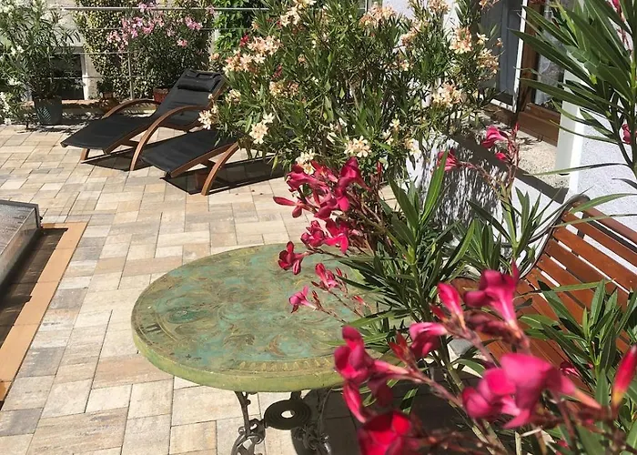 Дом отдыха Ferienhaus Mit Pool - Pension Im Seusslitzer Grund *