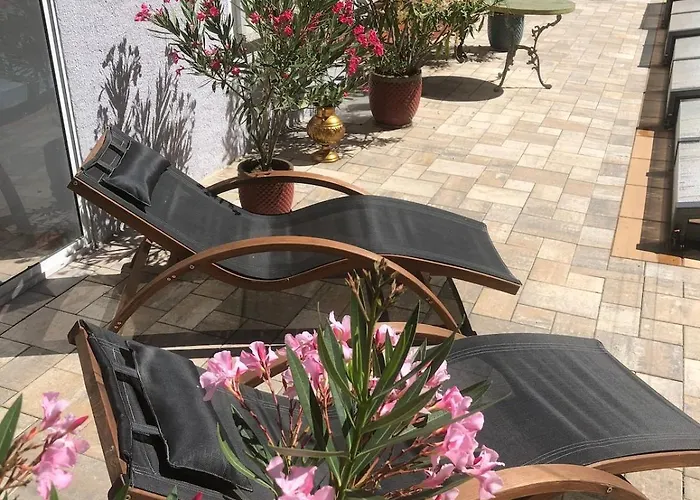 Дом отдыха Ferienhaus Mit Pool - Pension Im Seusslitzer Grund Diesbar-Seusslitz