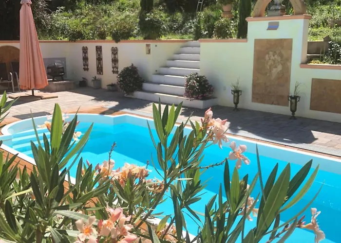 Ferienhaus Mit Pool - Pension Im Seusslitzer Grund *