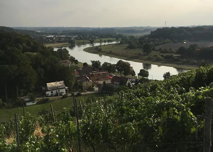 Ferienhaus Mit Pool - Pension Im Seusslitzer Grund * Diesbar-Seusslitz